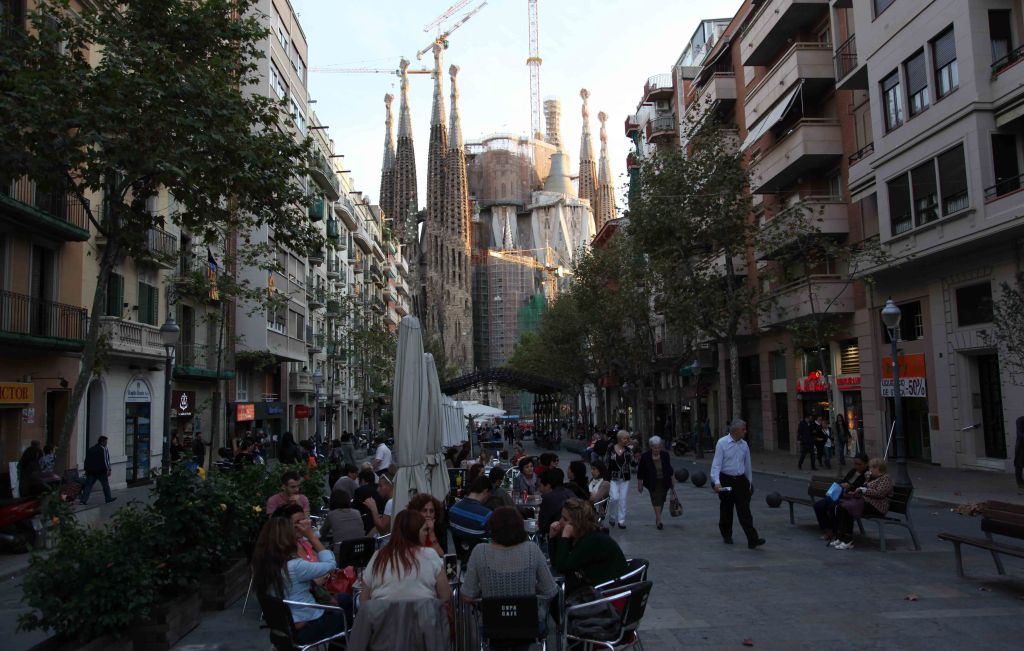 WP Barcelona Gaudi Sagrada Familia 02