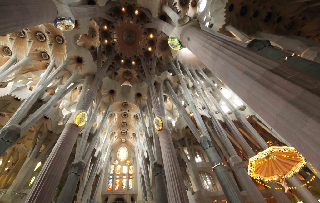 WP Barcelona Gaudi Sagrada Familia 18